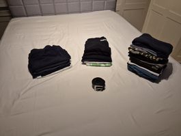 Kleiderpaket (gebraucht) + Ledergürtel. Siehe Beschreibung