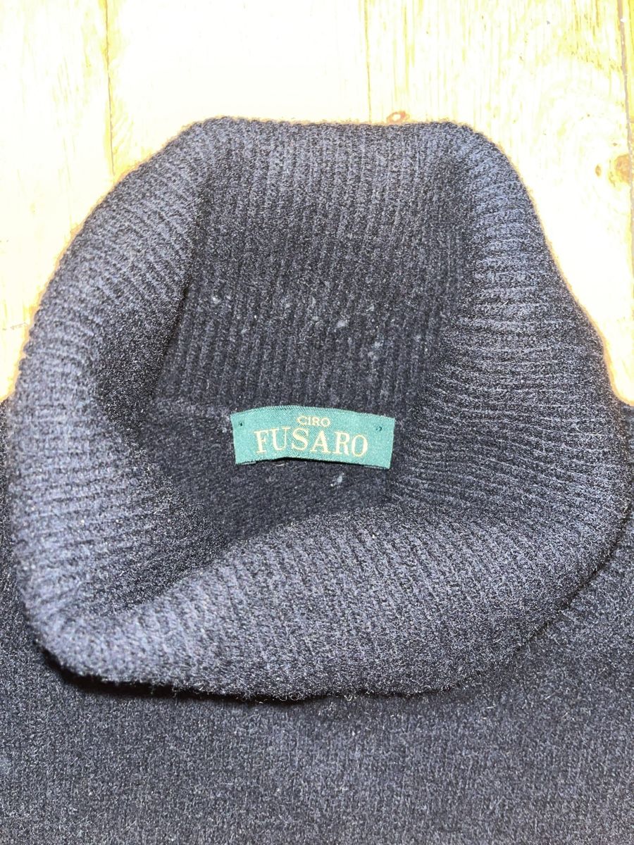 Maglioni & Felpe: Rollkragenpullover – Usato da Basel venduto da Buechermensch 1