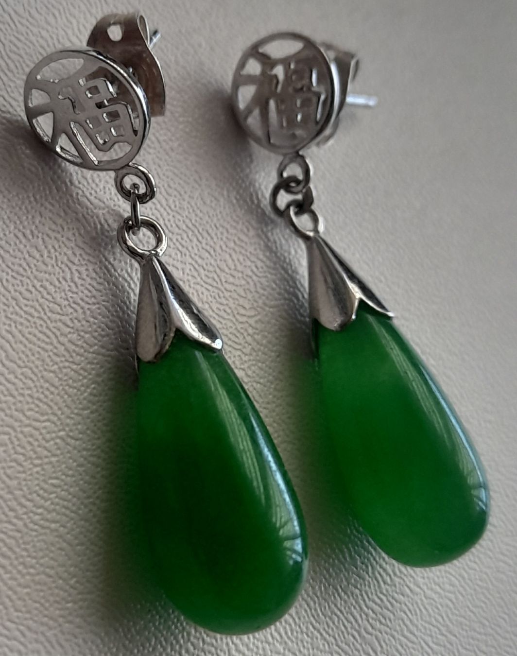 Orecchini pendenti & Orecchini a lobo: Boucles d'oreilles en argent 925,et Jade  – Usato da Lausanne venduto da Glam-Luxe