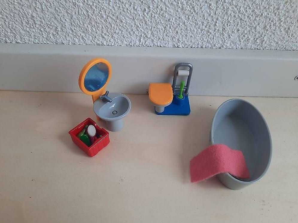 Giocattoli: Kleines Playmobil-Badezimmer – Usato da Mammern venduto da hel_89ys 1