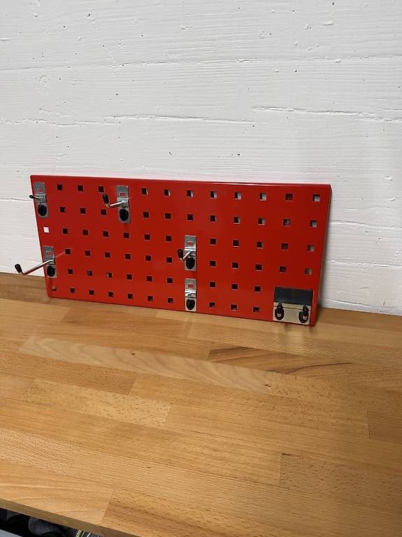 Würth Tutti gli attrezzi: Würth Lochplatten mit Haken – Usato da Stäfa venduto da FinTonic