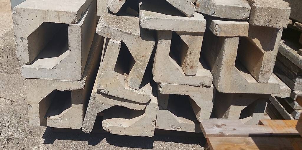 Alle Werkzeuge: Winkelelement – Gebraucht aus Unteriberg von Konstibau