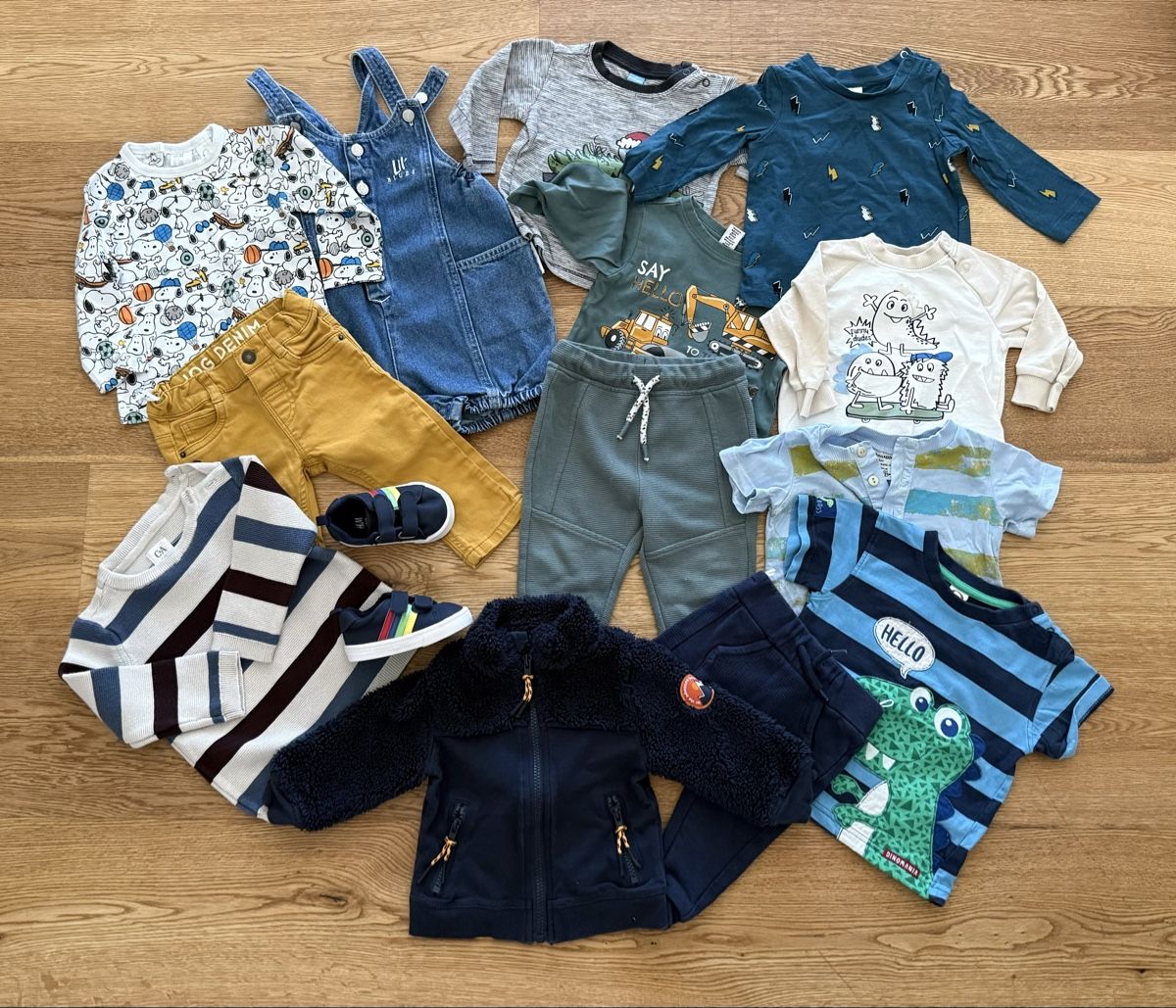 H&M Lotti & Set di vestiti: Baby set size 74 | H&M,C&A,Smile – Usato da Boswil venduto da hey.itsme