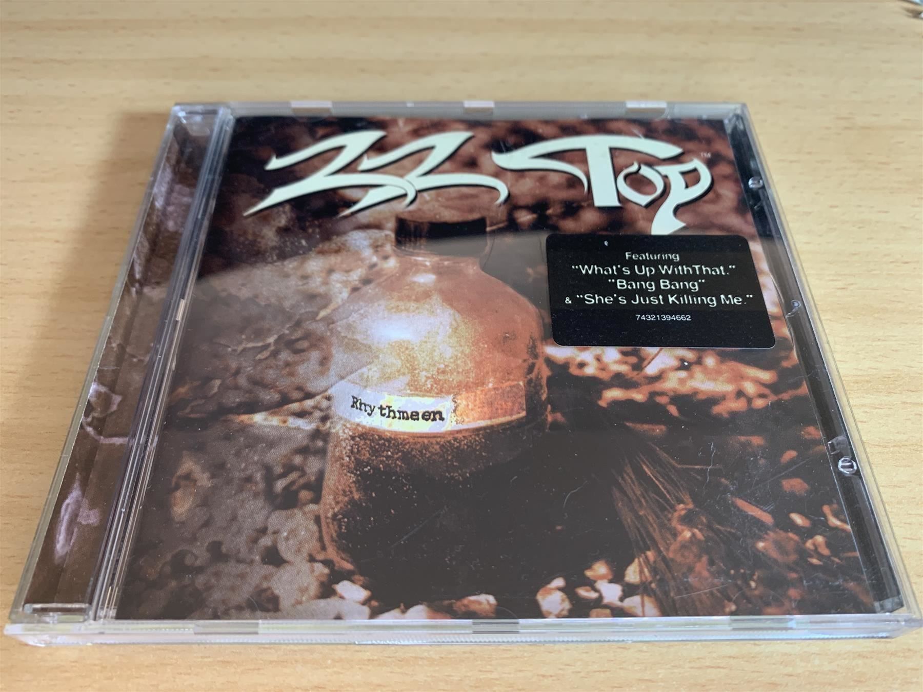 CD: ZZ Top – Rhythmeen – Usato da Rikon im Tösstal venduto da Alpenmutz