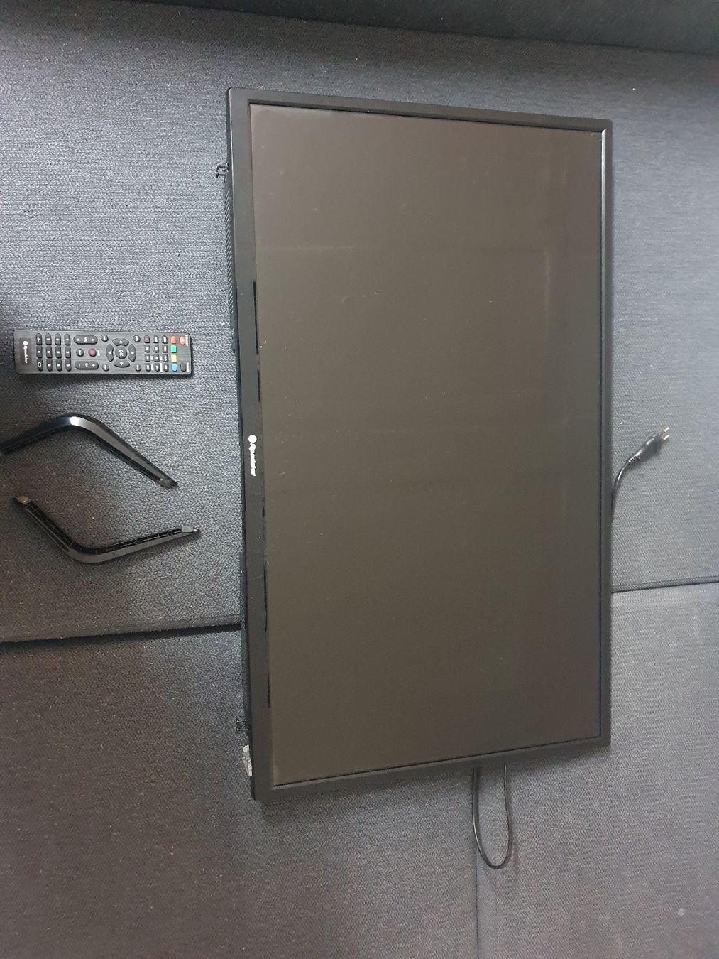 Roadstar Televisori: Tv Roadstar 32 Zoll – Nuovo (secondo la descrizione) da Muttenz venduto da Ela_Manu