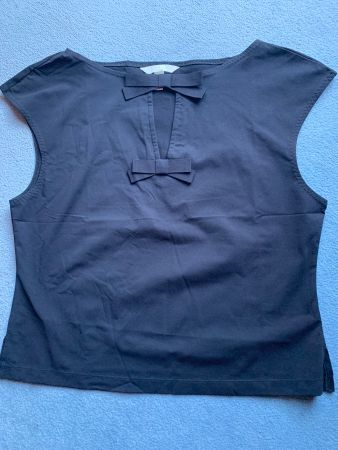Top schwarz mit Zierschlaufen, H&M, S/M