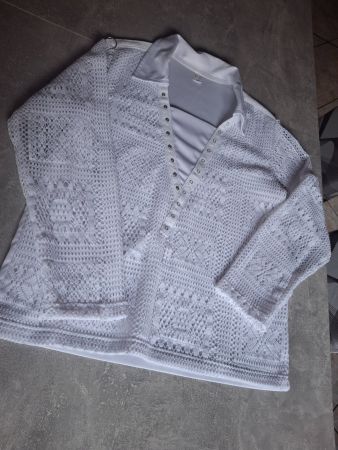 Pull blanc manches ajourées taille 40/42