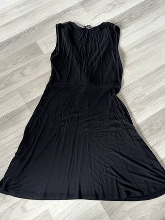 DKNY Kleid schwarz, neu, M