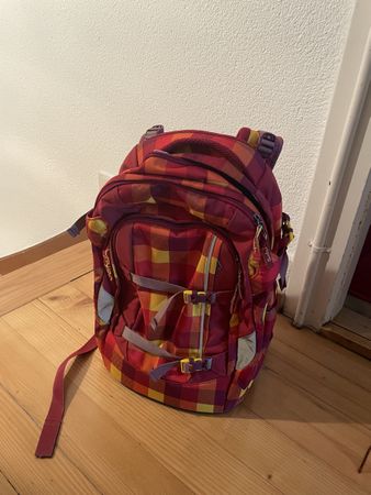 Schulrucksack Satch kariert rot orange 
