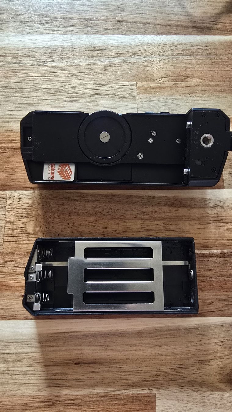 Konica Kamera: Konica Auto Winder – Defekt aus Zuzgen von Jan098 1