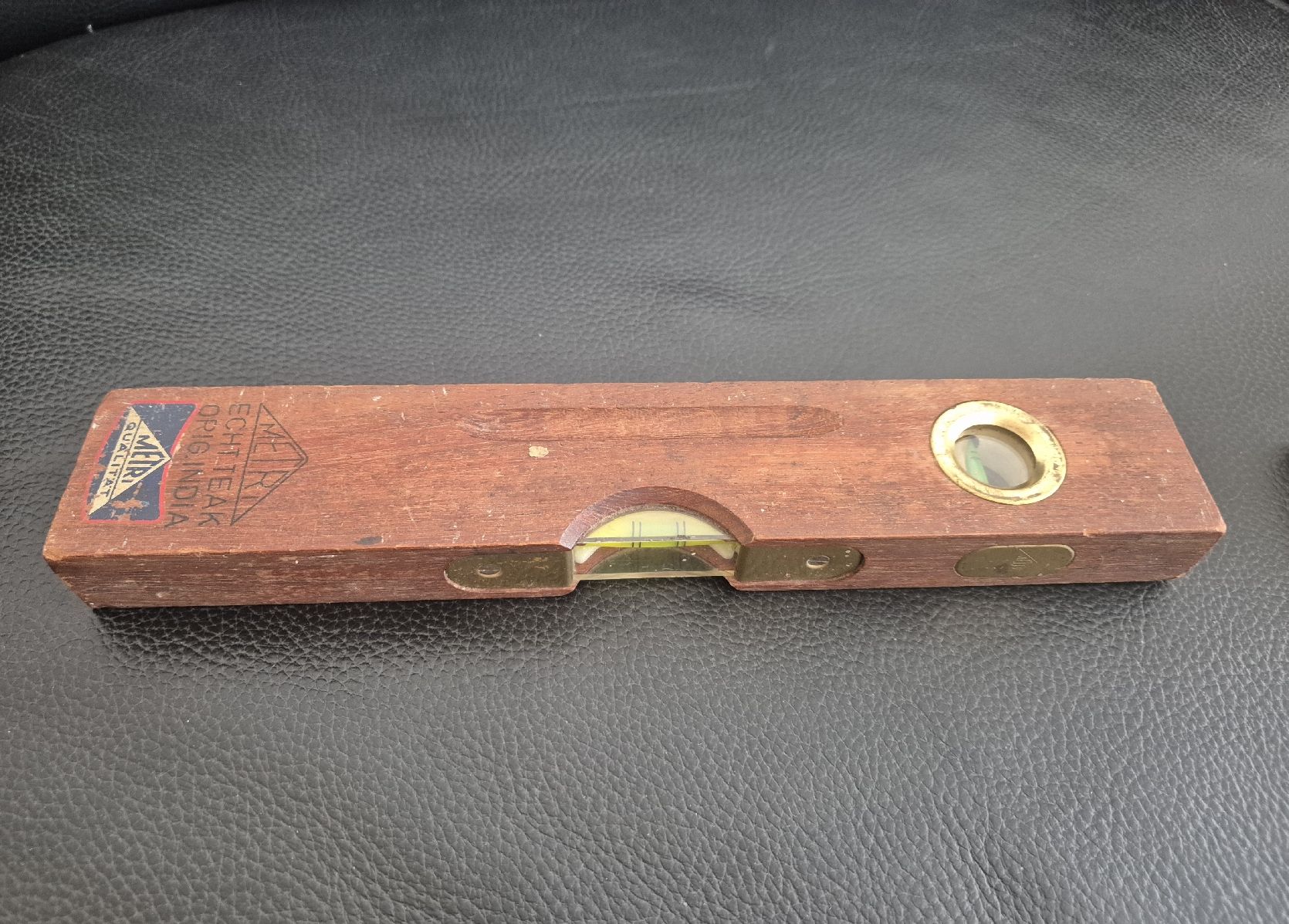 Mesurer: Alte Wasserwaage Teak – D'occasion à Rieden AG par Hema55