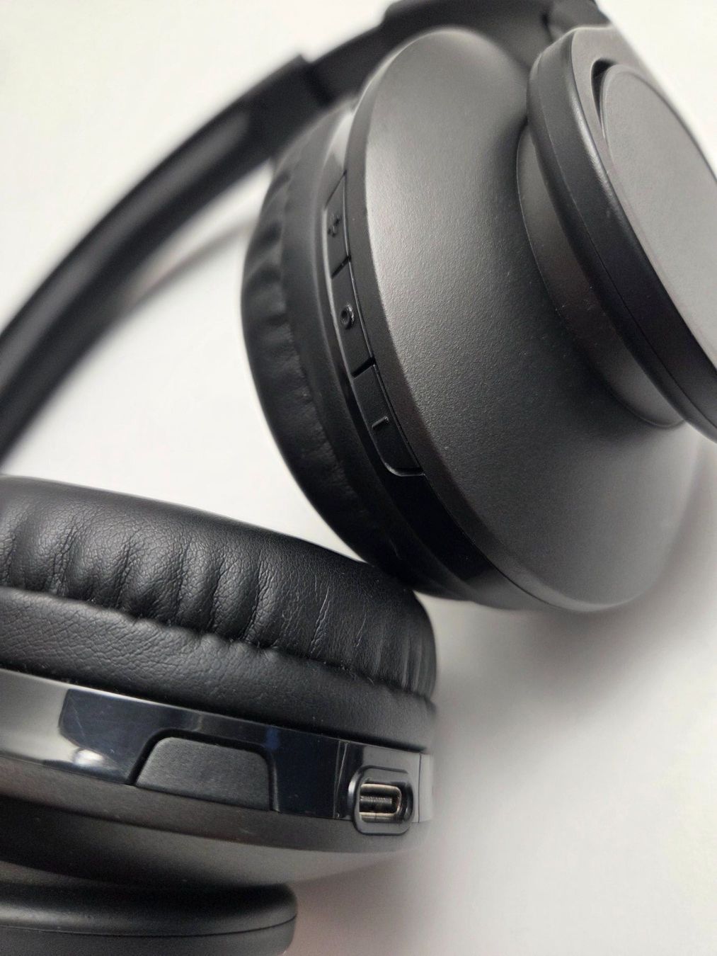 Philips Cuffie: Philips On-Ear-Kopfhörer NEUWERTIG – Usato da Thörigen venduto da beop 5