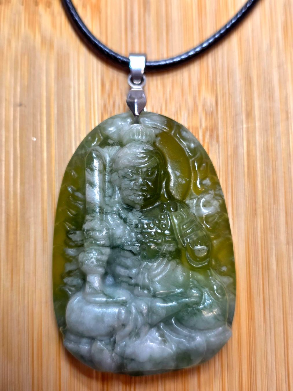 Minerali & Pietre curative: Grüne Jade Acala Anhänger C – Nuovo e nell'imballaggio originale da Matzingen venduto da Shay_Crystalz 1