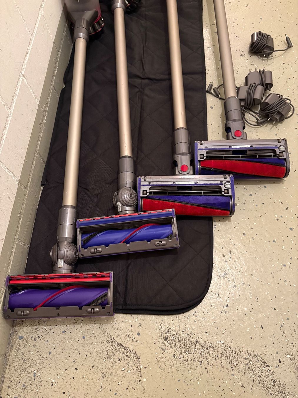 Dyson Aspirapolveri & Accessori: Dyson V8 absolut Handstaubsauger – Usato da Lausen venduto da sen_jm7c 5