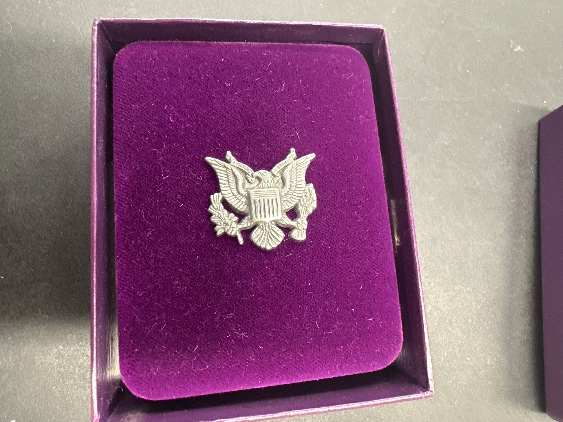 Tutti le monete: 1 Unze Silber American Eagle 1986 mit Originalbox – Nuovo e nell'imballaggio originale da Herisau venduto da herau 4