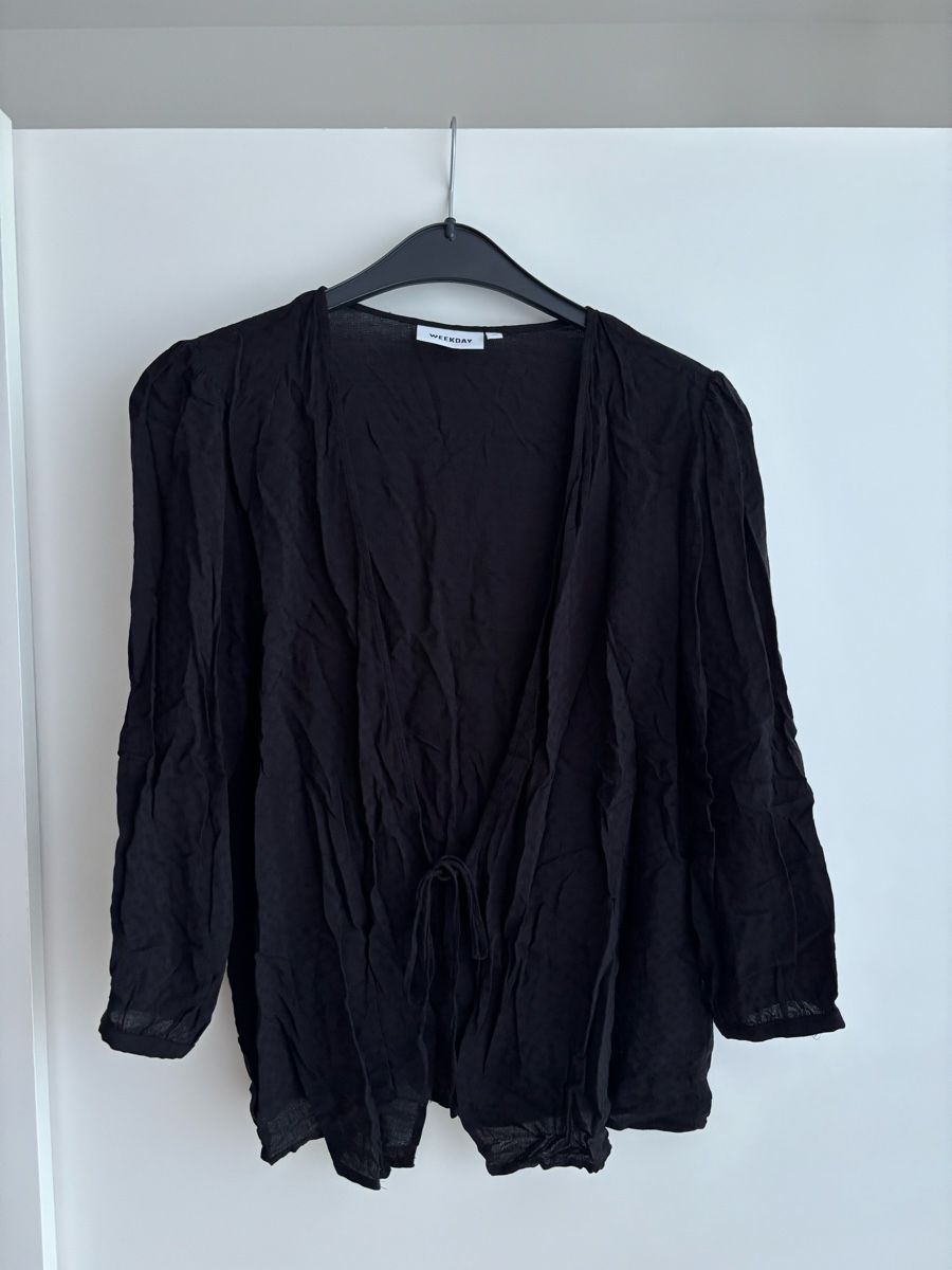 Weekday Camicette: Weekday Bluse – Usato da Winterthur venduto da leimaj