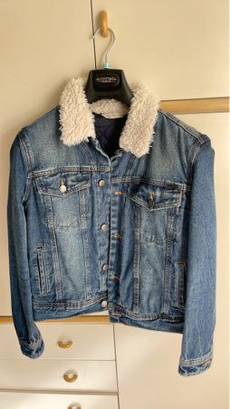 Mango denim jacket with faux fur collar - Size Small