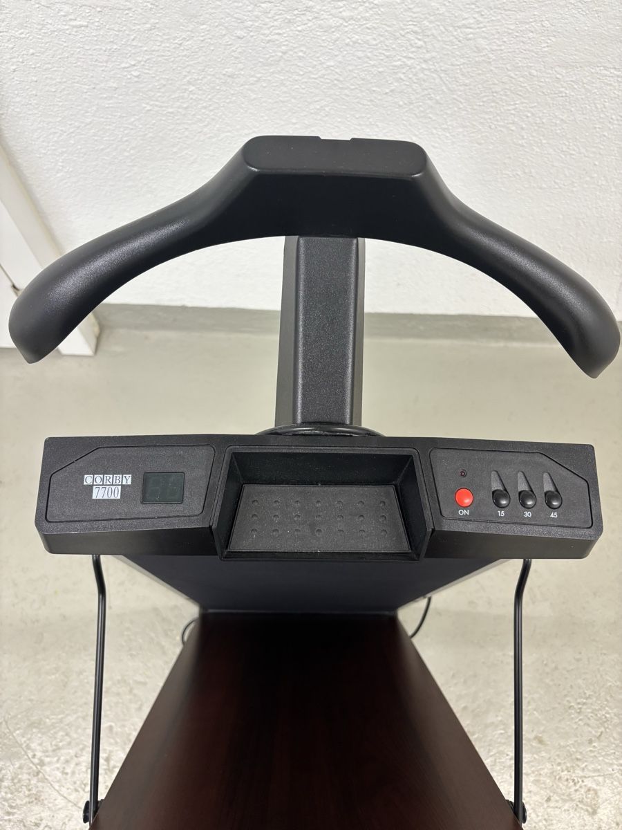 Bügelbretter: Corby 7700 Trouser press – Neu (gemäss Beschreibung) aus Zürich von lvanthiel 1