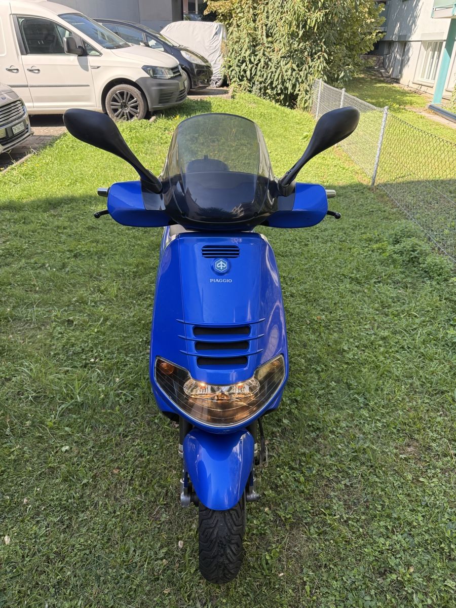 Piaggio Scooter: PIAGGIO SKR 125 CC – Usato da Winterthur venduto da Fabio_46