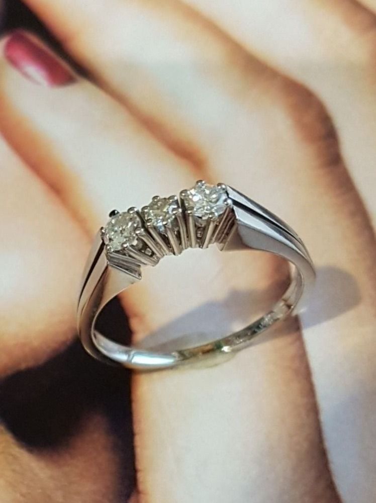 Anelli: 750 Weissgold + 3 Diamanten – Nuovo (secondo la descrizione) da Unterägeri venduto da Altgoldschmuck