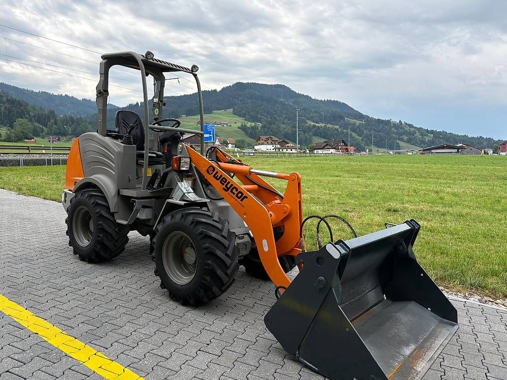 Chargeur de ferme: Atlas Weycore AR 40 – D'occasion à Rothenthurm par FHS6418