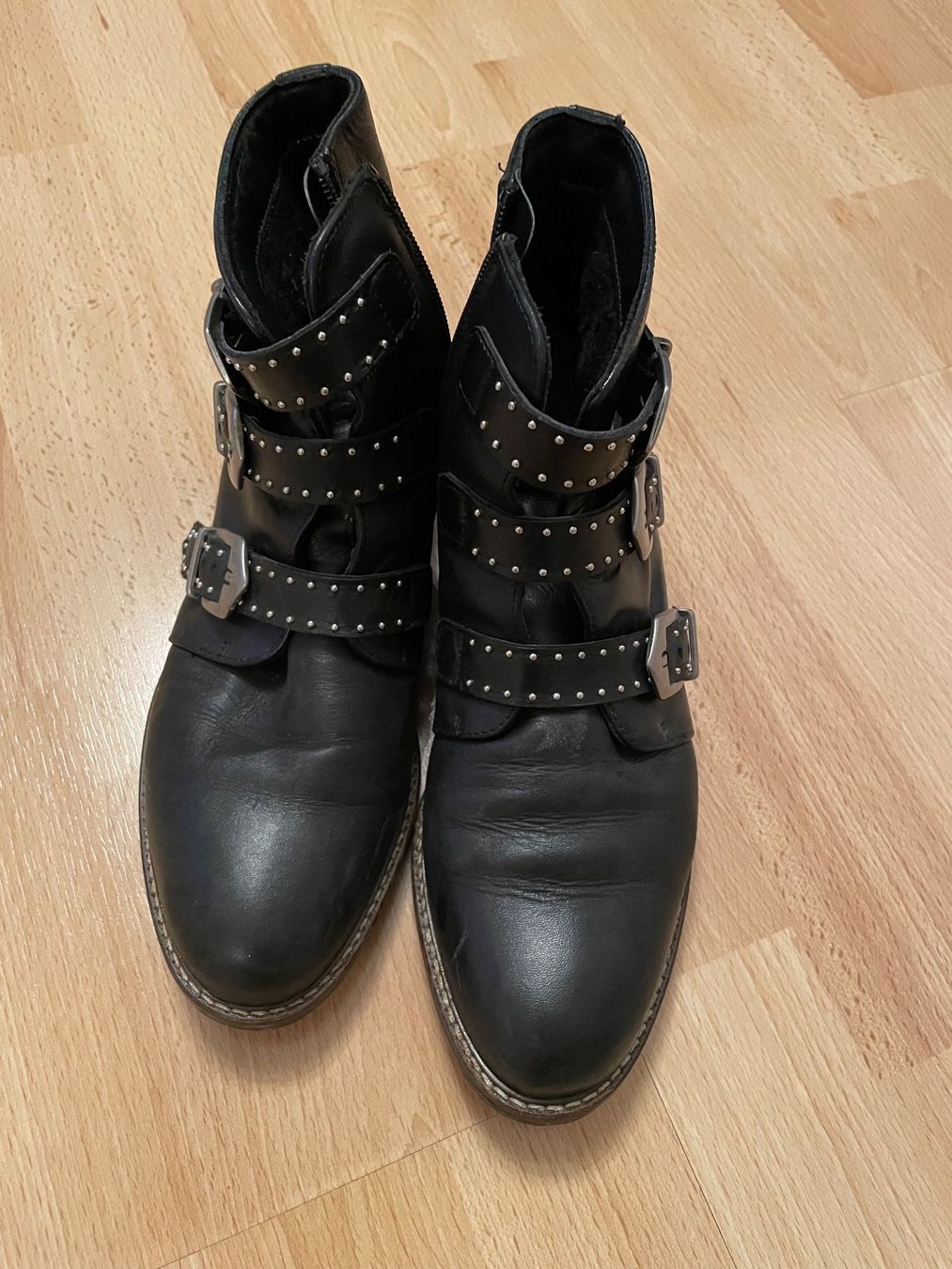 Scarpe da donna: Stiefeletten – Usato da Gossau ZH venduto da SistersBeauty
