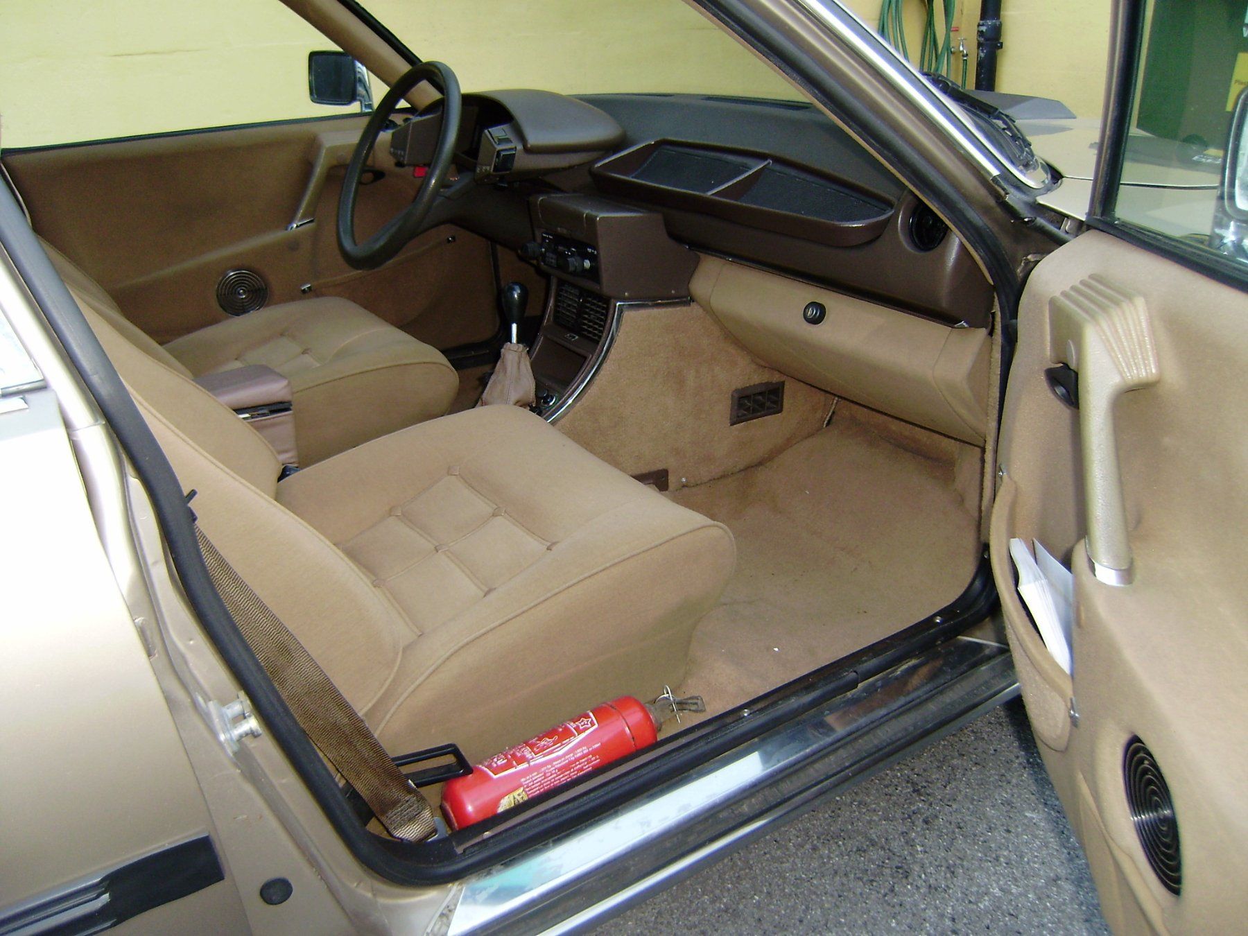 Citroën Automobili: Citroen CX Prestige 1a serie – Usato da Canobbio venduto da SCARABEO88 8