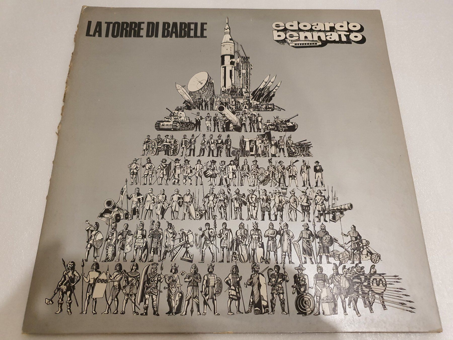 Dischi in vinile: Edoardo Bennato – La Torre Di Babele – Usato da Uster venduto da Vinyl-Leidenschaft