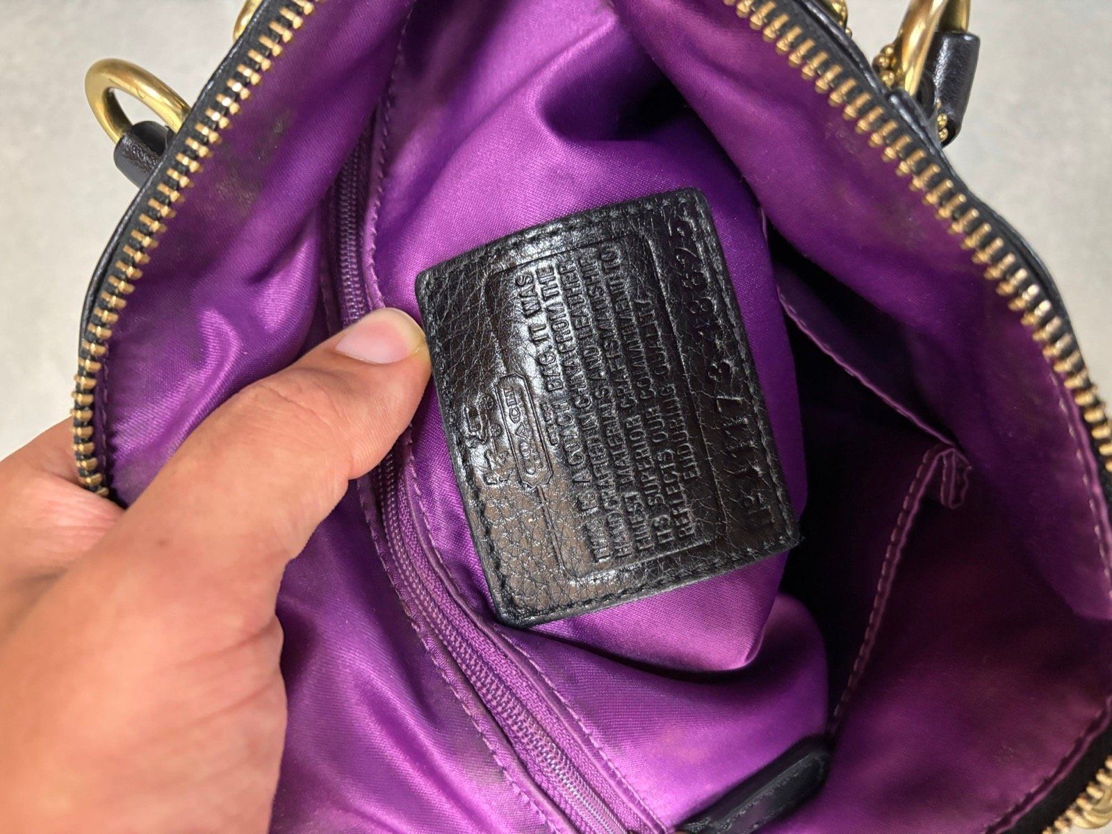 Coach Taschen für Damen: Coach Leather 2-Way Bag – Gebraucht aus Tägerwilen von Akh.Boutique 6