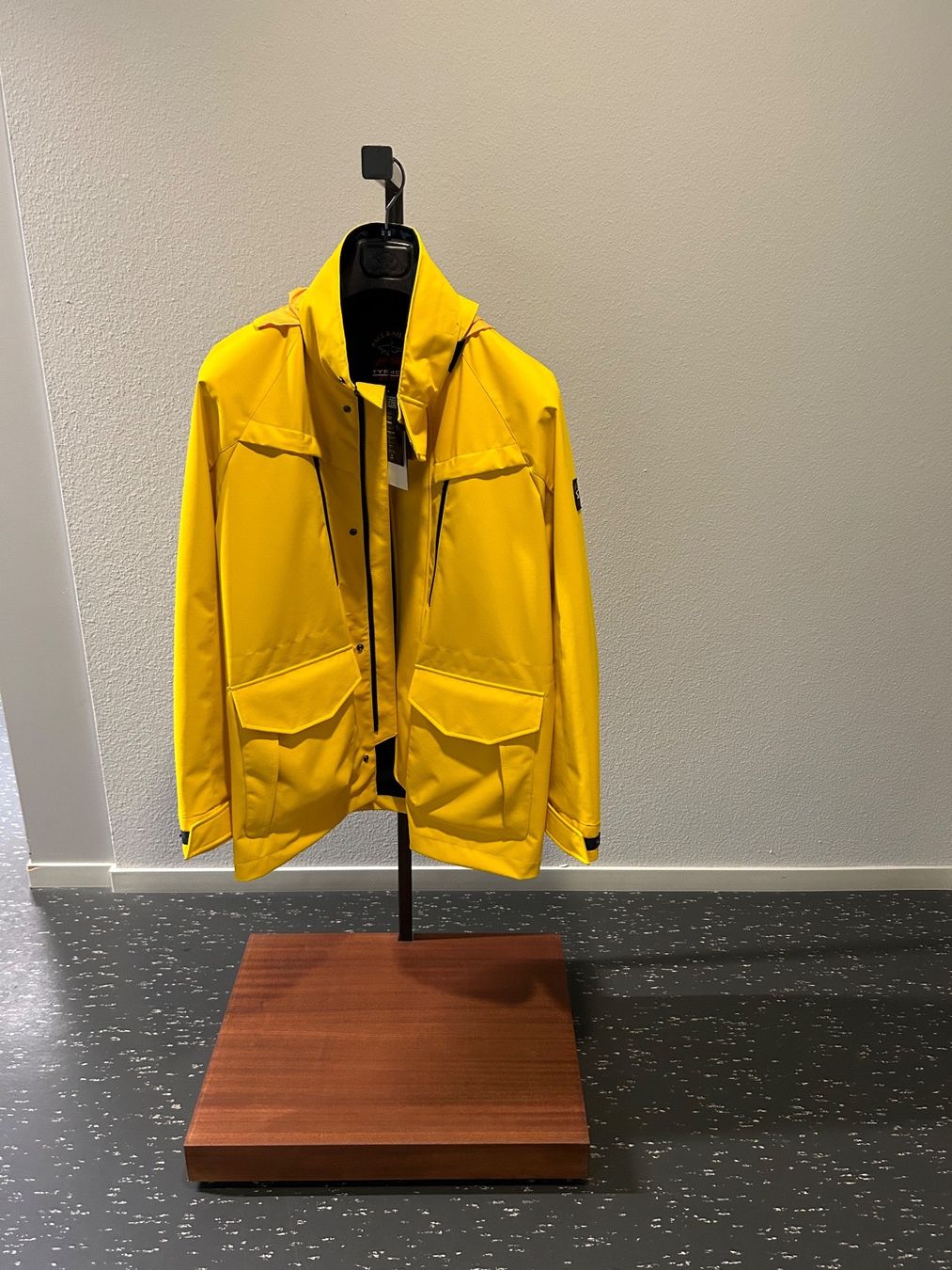 Guardaroba: Garderobe / Warenträger freistehend auf Rollen – Nuovo (secondo la descrizione) da Glattpark(Opfikon) venduto da Cmberger 3