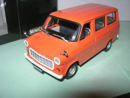 Ford Transit 1971 Bus orange ° Minichamps 1:43