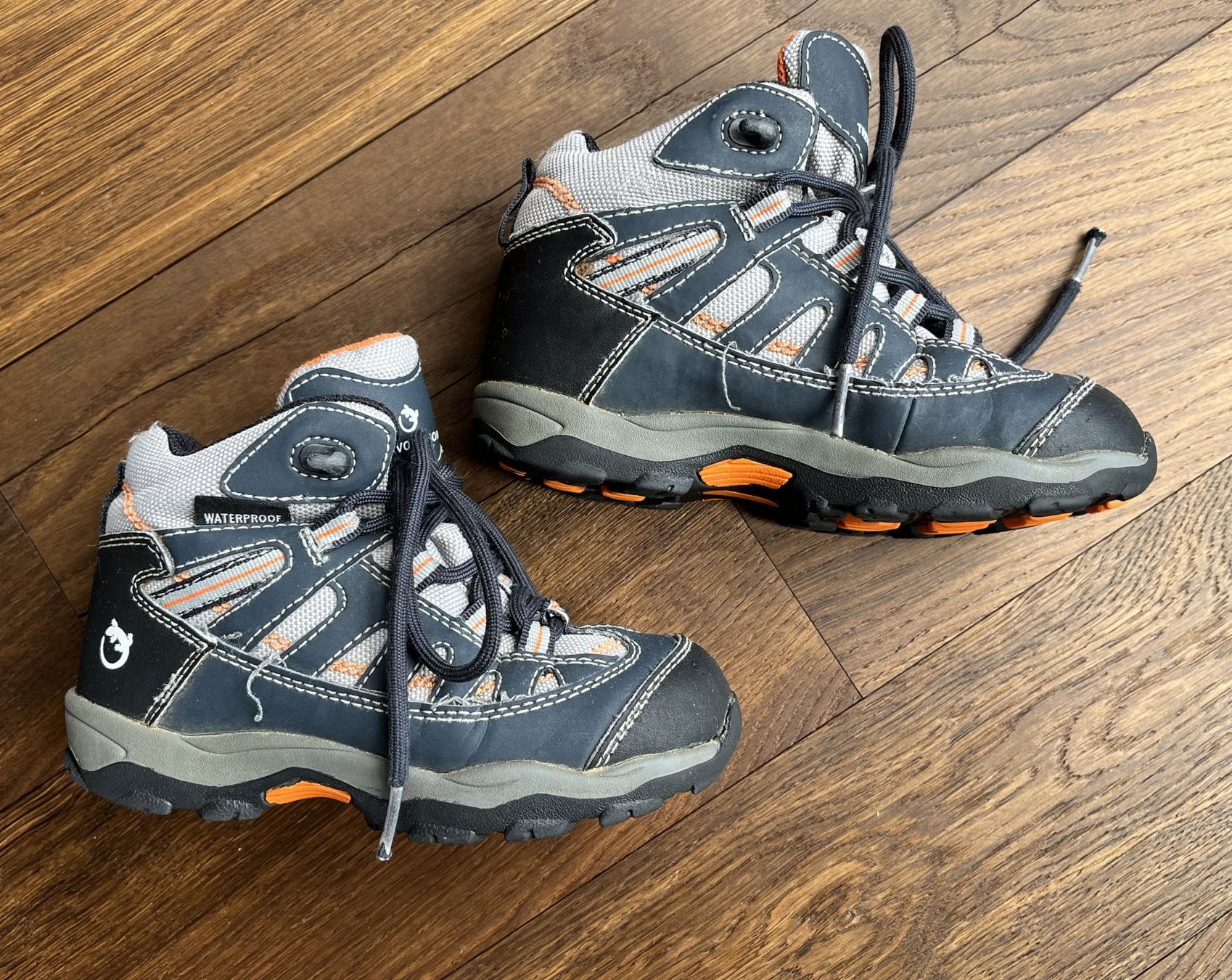 Trevolution Scarpe per ragazzi: Schuhe Wanderschuhe Trekkingschuhe Trevolution Gr. 29 – Usato da Affoltern am Albis venduto da Blackrhythm 3