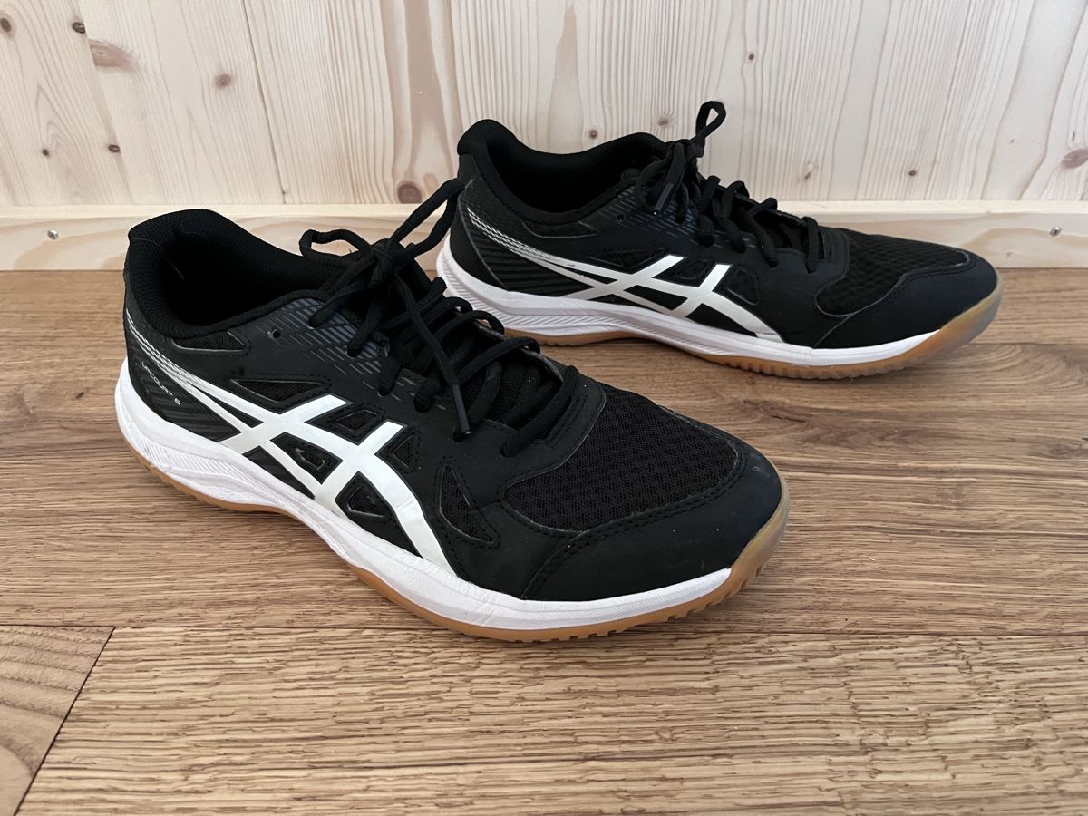Asics Scarpe da uomo: Asics Hallenturnschuhe Gr 42.5 – Usato da Russikon venduto da sparklingvision 1