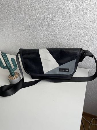 FREITAG  Schultertasche F 42 Surfside