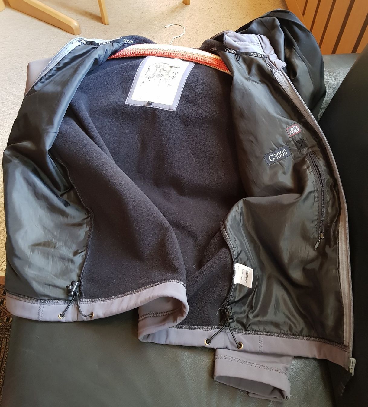 Jacken: Softshell Jacke – Gebraucht aus Zweisimmen von Adorable 2