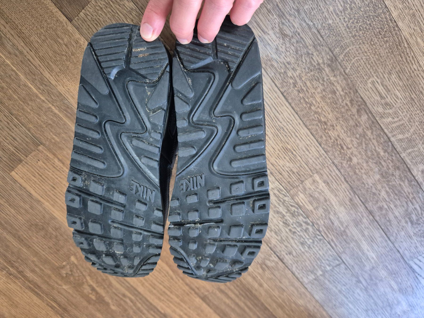 Nike Scarpe da donna: Nike Air Max 90 leather black size 38 – Usato da Zürich venduto da monadiederich 2