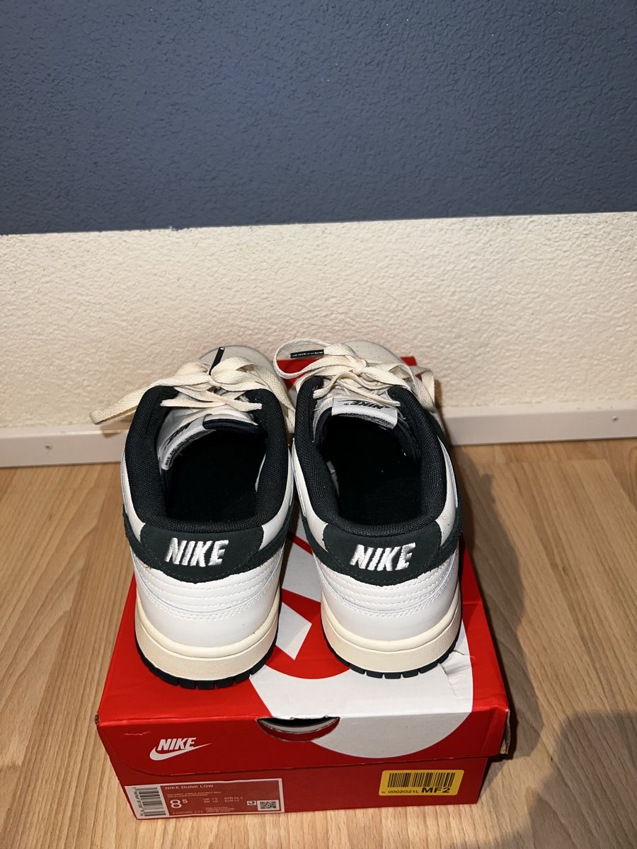 Nike Scarpe da uomo: NEU: Nike Dunk Low Gr. 42 Navy – Nuovo (secondo la descrizione) da Altishofen venduto da No.hu 6