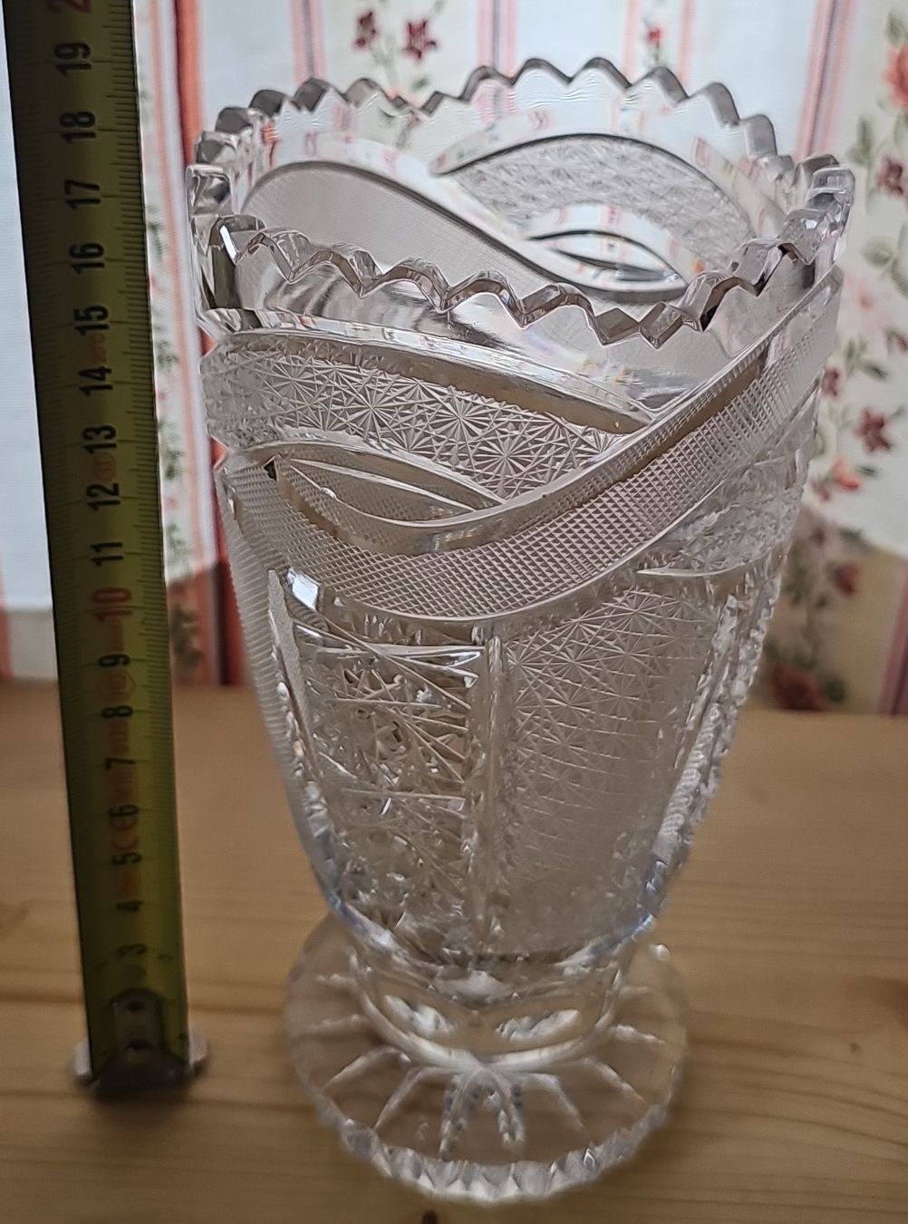Vasen & Gefässe: Kristallvase  – Gebraucht aus Saanen von Steierlein