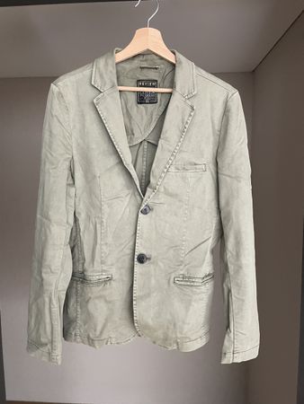 Stylischer Review Herrenblazer Grösse XS