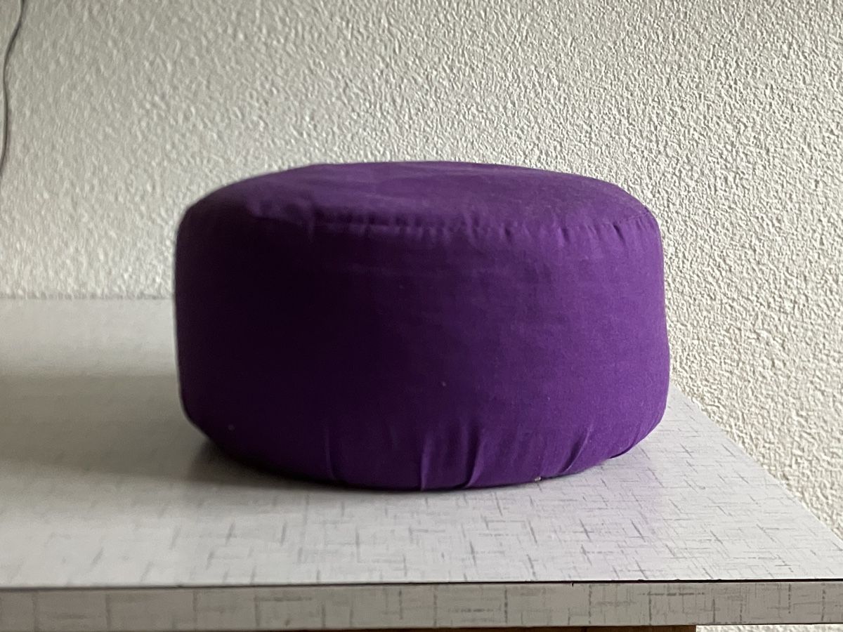 Kissen: Yoga Kissen – Gebraucht aus Lyss von Punktum01 1