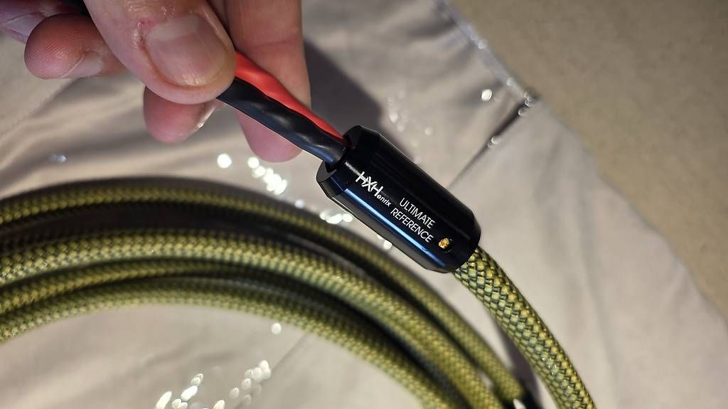 Cavi: Cable audio HXHenrix Ultimate Référence 2 × 3 m  NEUF – Nuovo (secondo la descrizione) da Ecublens VD venduto da mat_b9v9 1