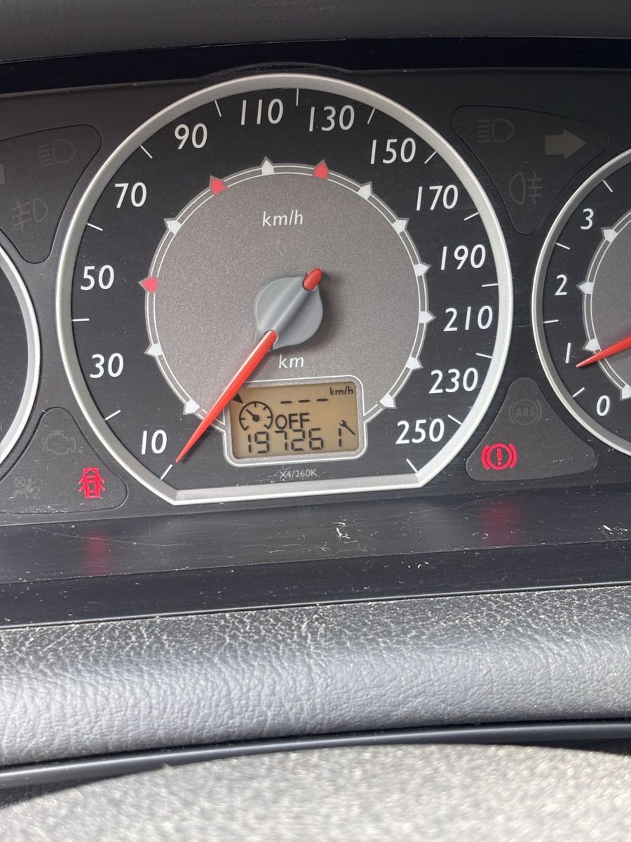 Citroën Automobili: Citroen C5 2.2 HDI – Usato da Adelboden venduto da Ninojosi 4
