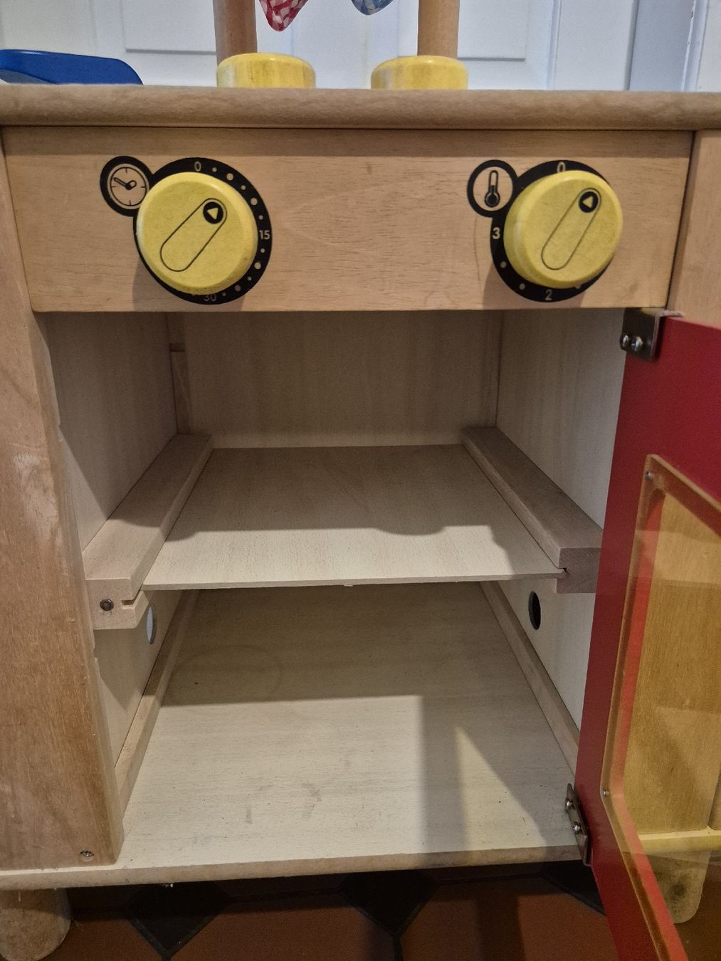 Giocattoli: Gebrauchte Kinderspielküche aus Holz – Usato da Oftringen venduto da Xxxmcsxxx 3
