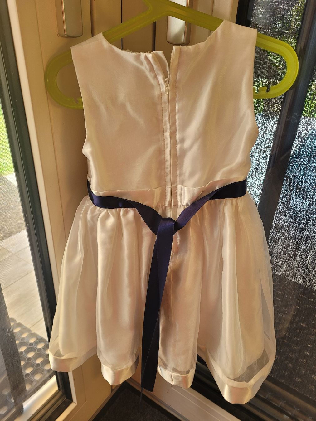 Vestiti & Gonne: bellissimo vestito da cerimonia – Usato da Giubiasco venduto da A.B00 1