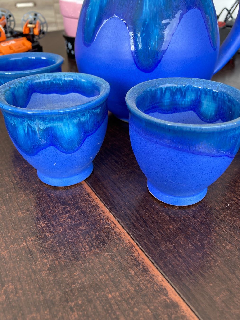 Carafes: Pichet à vin avec 6 verres – D'occasion à Domdidier par qatar1973 2