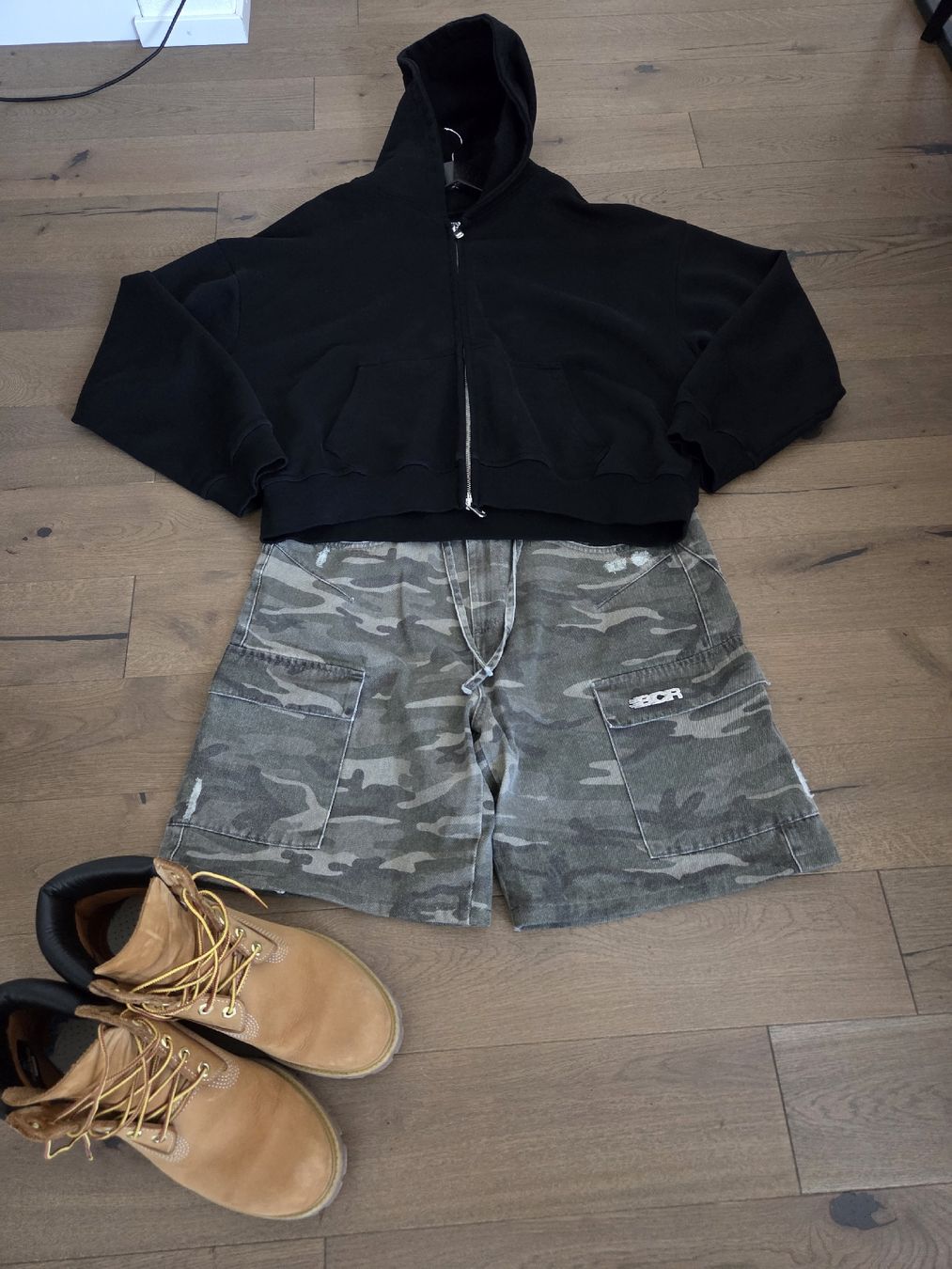 Pullover & Sweatshirts: Destructive Cropped Zip Hoodie – Neu (gemäss Beschreibung) aus St. Gallen von nico.schmid95 1