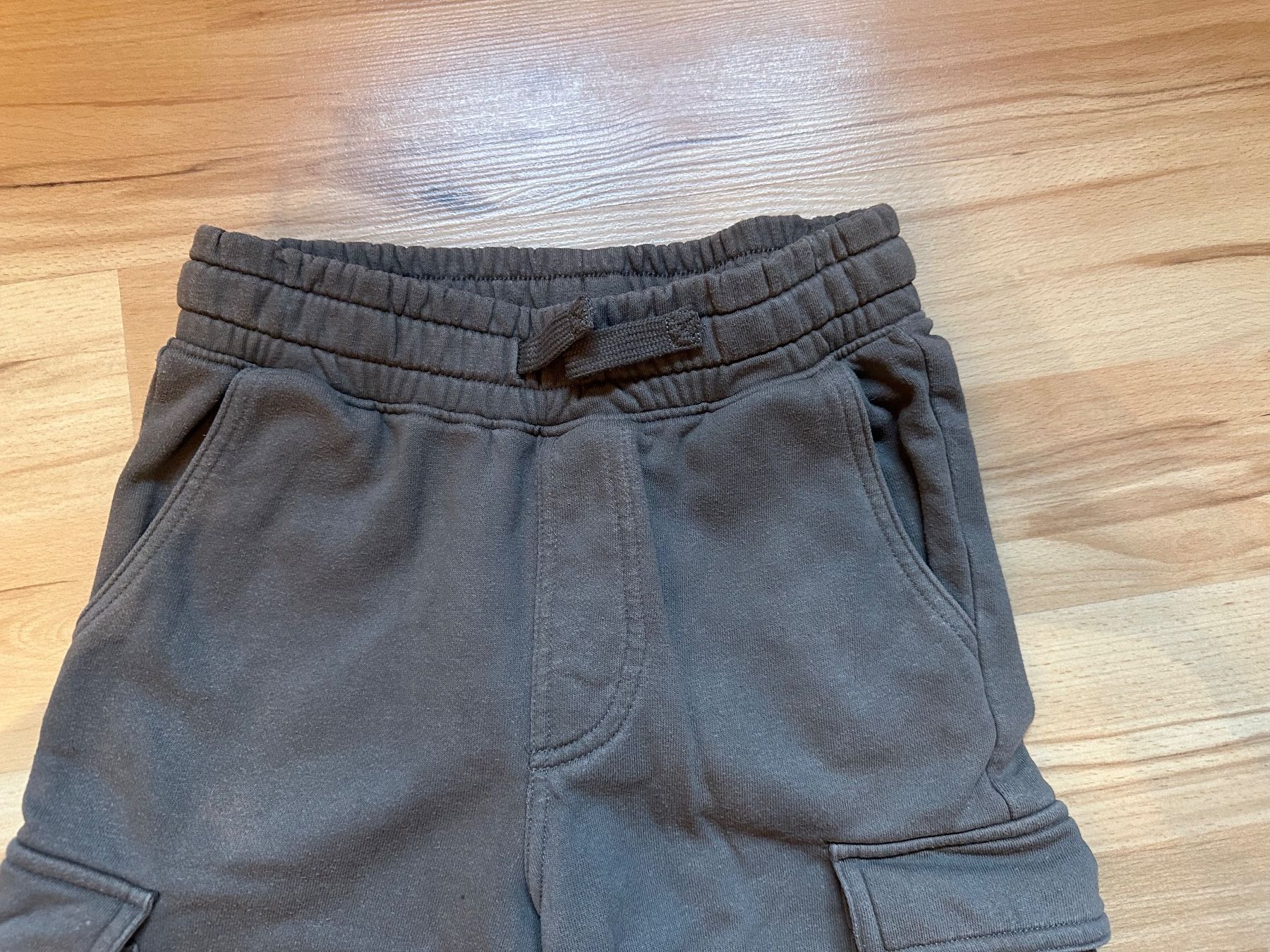H&M Pantaloni: Cargo-Joggpants Grösse 140 braun – Usato da Hausen AG venduto da dege02 2