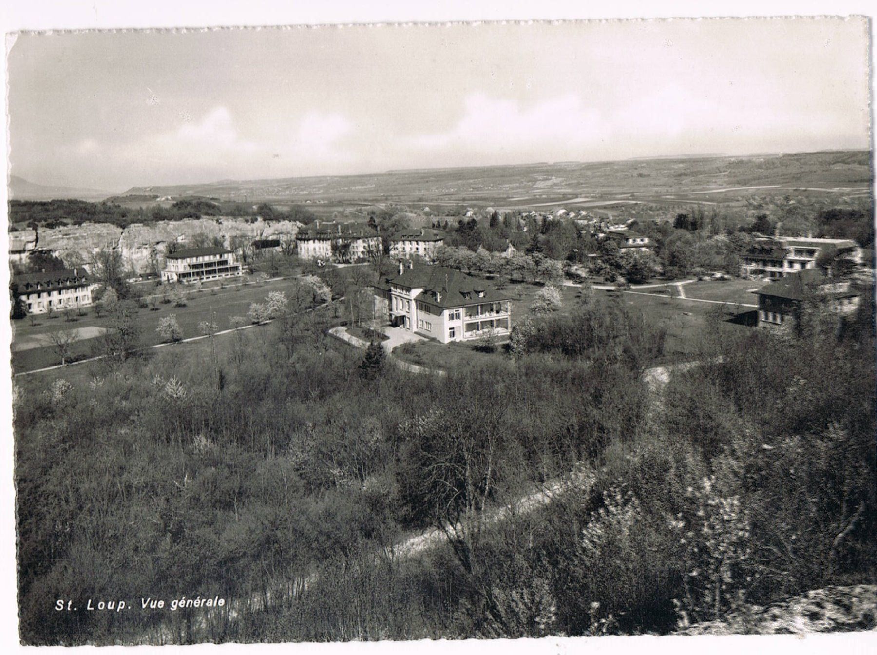 Cartoline postali: St. Loup, Vue générale – Usato da Buchs AG venduto da Baerfisch