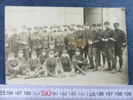 ARMEE SCHWEIZ REKRUTEN SOLDATEN GRUPPEN-FOTO MILITÄR AK FLEC