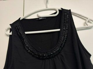 Top: ZERO Top mit Steinchen 40 – Usato da Gommiswald venduto da Anika6 1